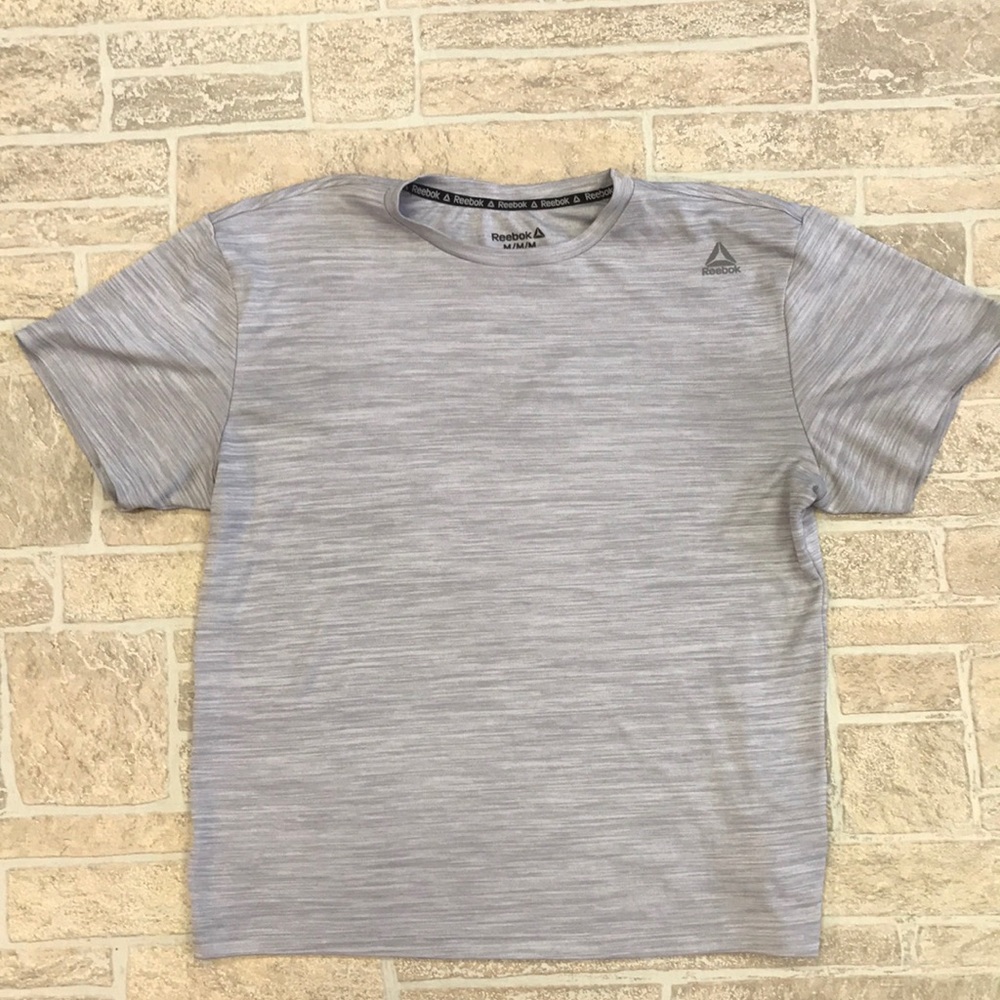 Men’s Medium Reebok performance T-shirt